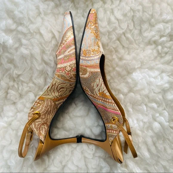 Elegant Multicolor Slingback Heels - Picture 6 of 9